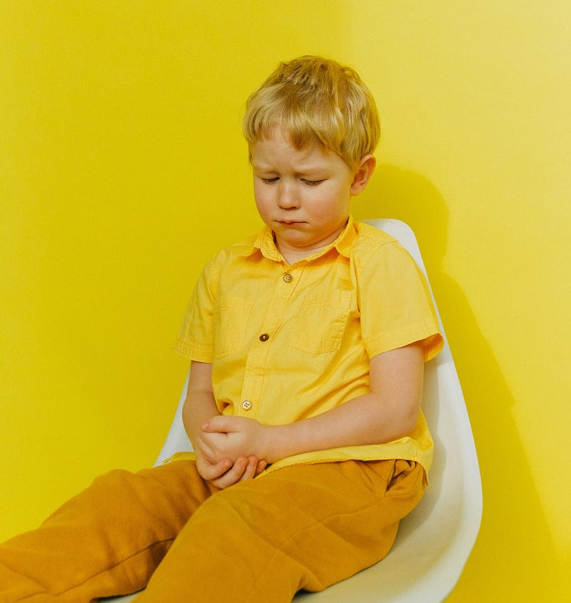 Kids demonstrating self-control in a study