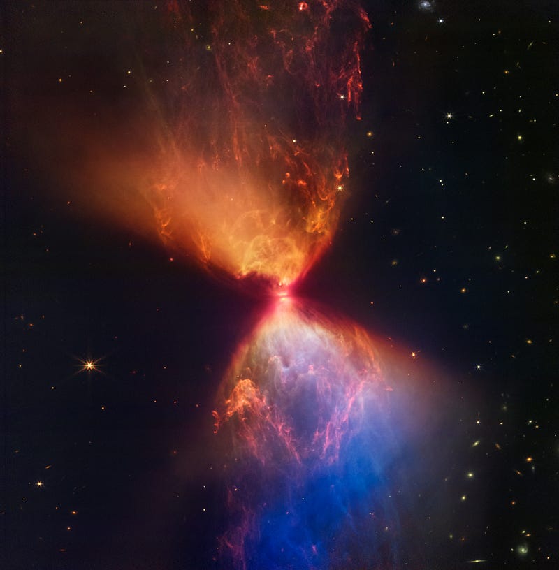 Protostar L1527 in a fiery hourglass shape